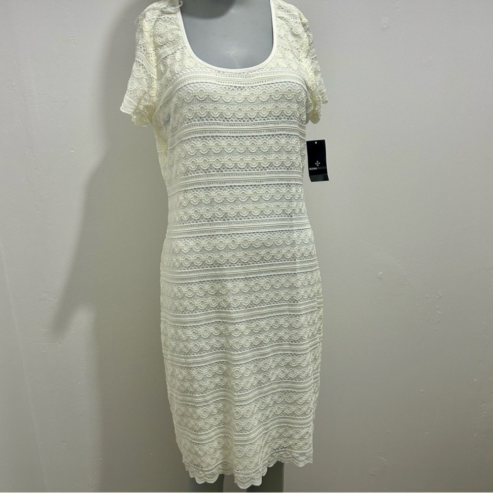 🕊️ Ronni Nicole Ivory Lace Dress – Size 12 – Elegant Scoop Neck – NWT